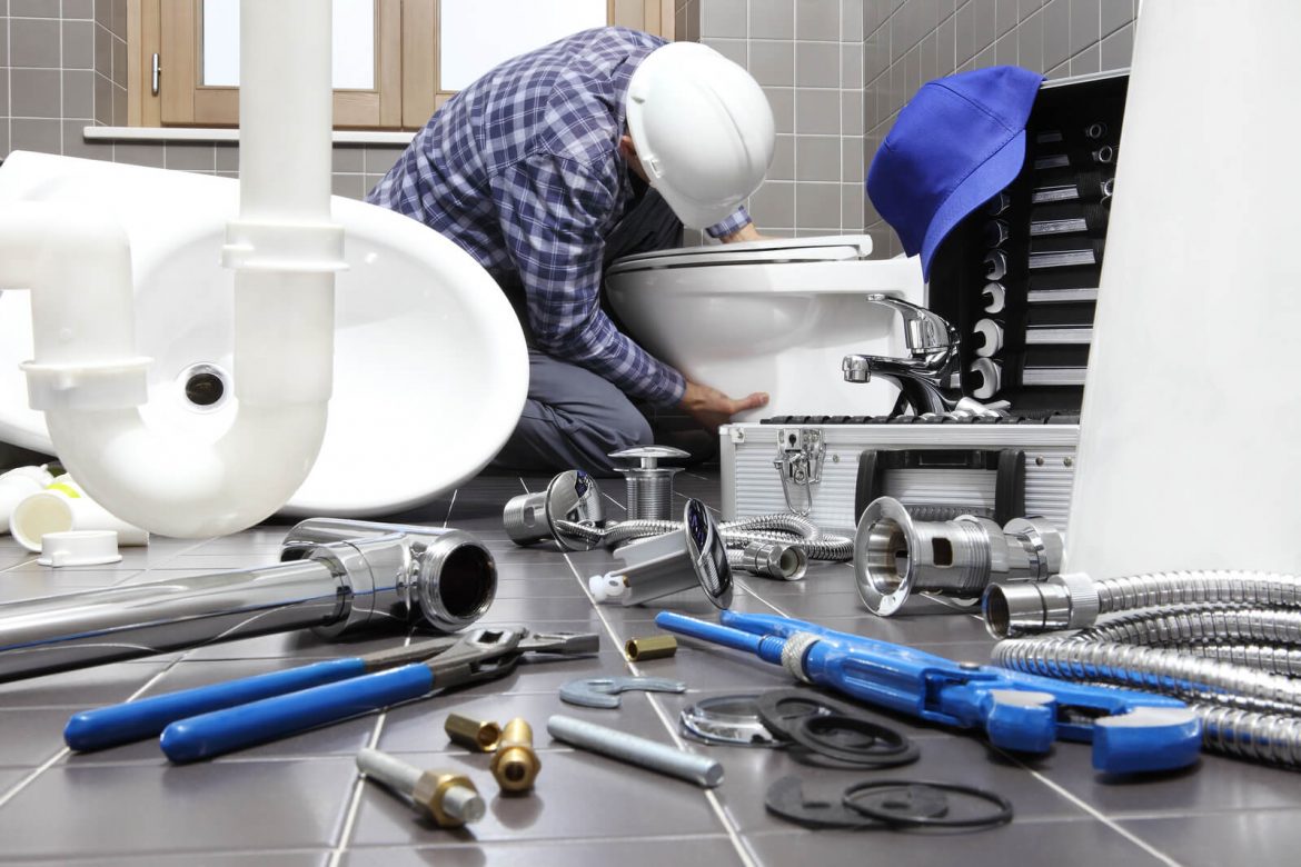 Getting Different Types Of Commercial Plumbing Services: Pipe Relining Costs