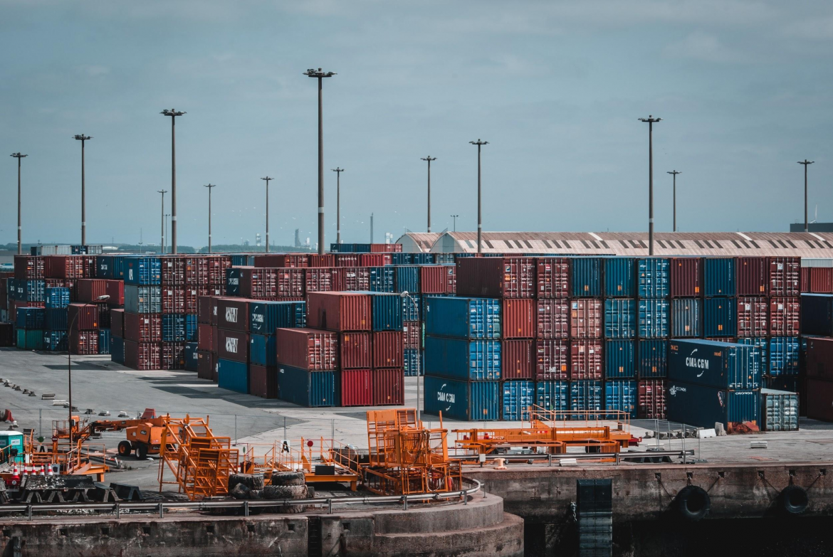 Facing container tracking issues? Here is how you can solve them in 2021