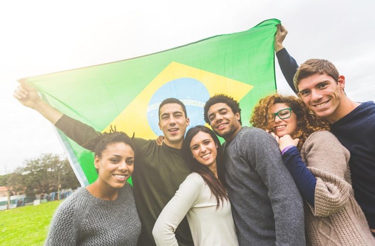 Brazilians abroad: why are the numbers growing so much?